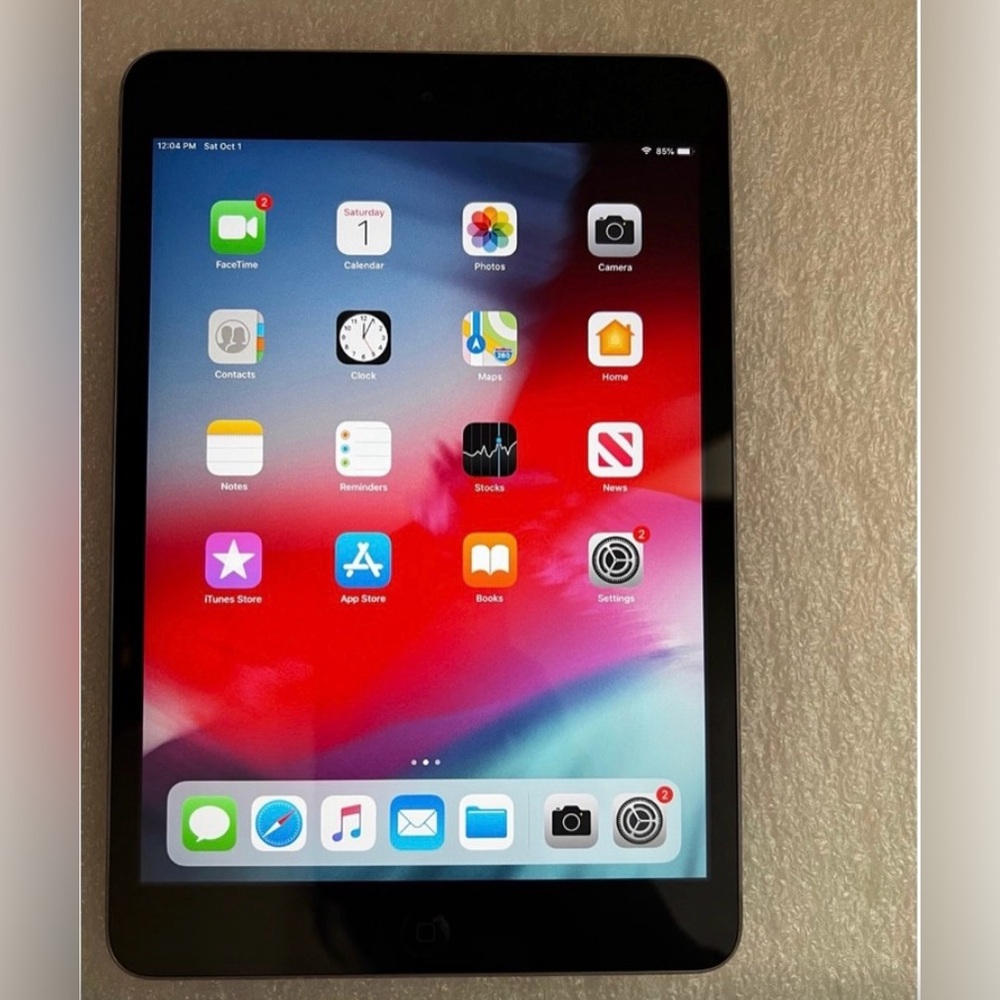 Apple iPad mini 2nd Generation, Unlocked 7.9in Wifi 32GB